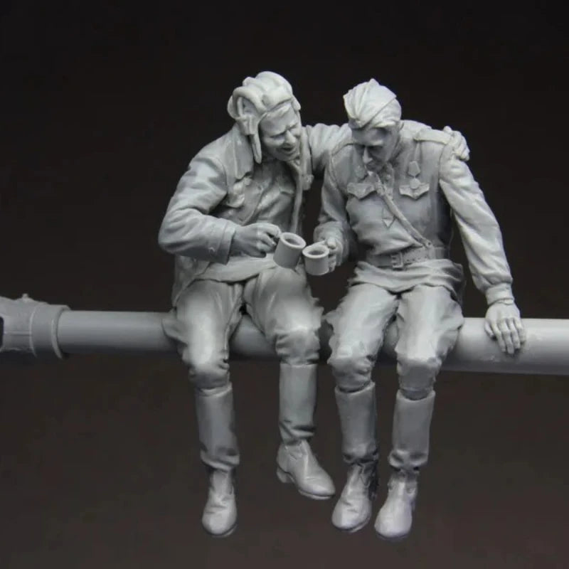 1/35 WWII Soviet Red Army Tankers, 4 Figures, Resin Model Figure Kit, Unassembled and Unpainted