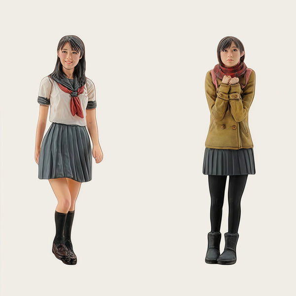 1/35 Japanese Schoolgirls, 2 Figures, Resin Model Figure Kit, Historical Theme, Unassembled and Unpainted