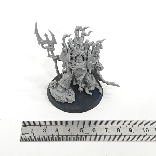 Dark Fantasy Evil Clergy, 3 Figures, Resin Model Figure Kit, Fantasy Theme, Unassembled and Unpainted