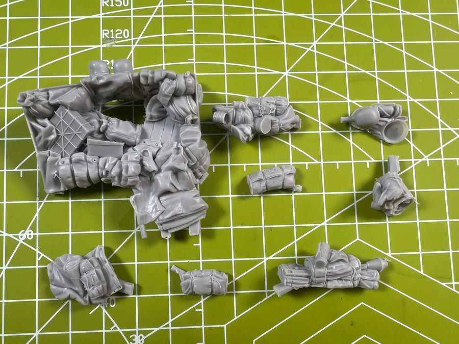 WWII German Infantry Multi-Figure Set 1/35 Resin Kit - resin model view 2
