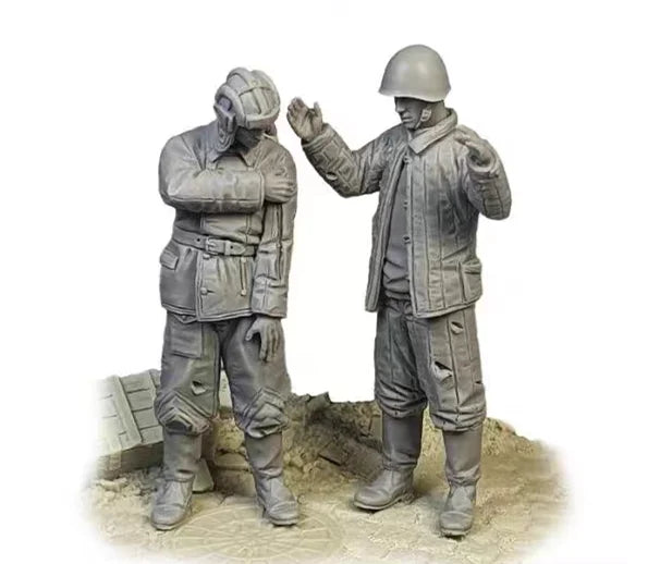 1/35 WWII German Officer with Binoculars and Signaling Soldier, 2 Figures, Resin Model Figure Kit, Unassembled and Unpainted