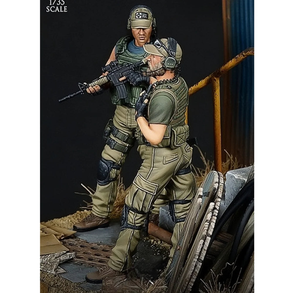1/35 Modern Tactical Operatives in Plate Carriers, Resin Model Figure Kit, Unassembled and Unpainted
