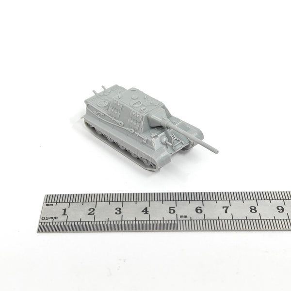 1/144 WWII German Jagdtiger, Resin Model Vehicle Kit, Unassembled and Unpainted