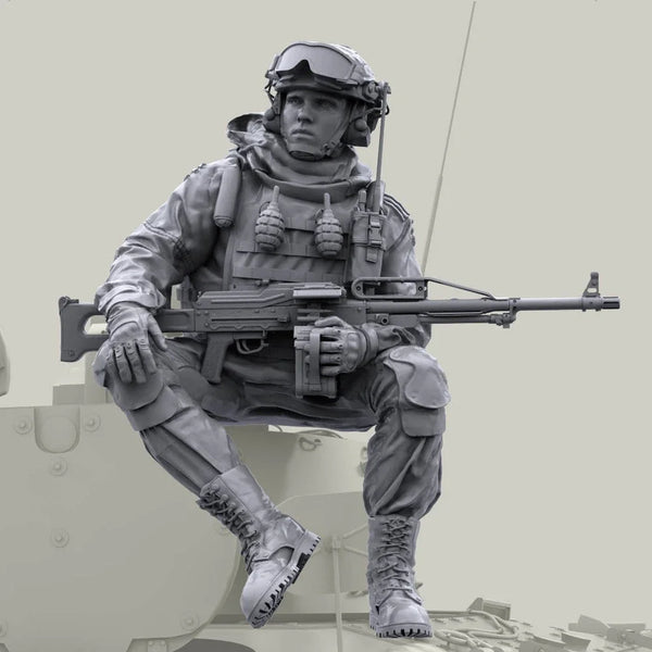 1/35 Modern Soldier Kneeling in Combat Position, Resin Model Figure Kit, Unassembled and Unpainted