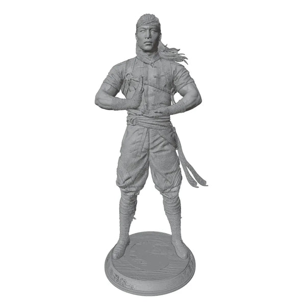 1/24 Shirtless Barbarian Warrior with Sword, Resin Model Figure Kit, Fantasy Theme, Unassembled and Unpainted
