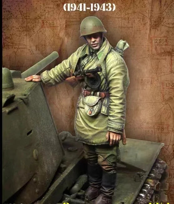 1/35 WWII Soviet Tank Crew, Resin Model Figure Kit, Unassembled and Unpainted