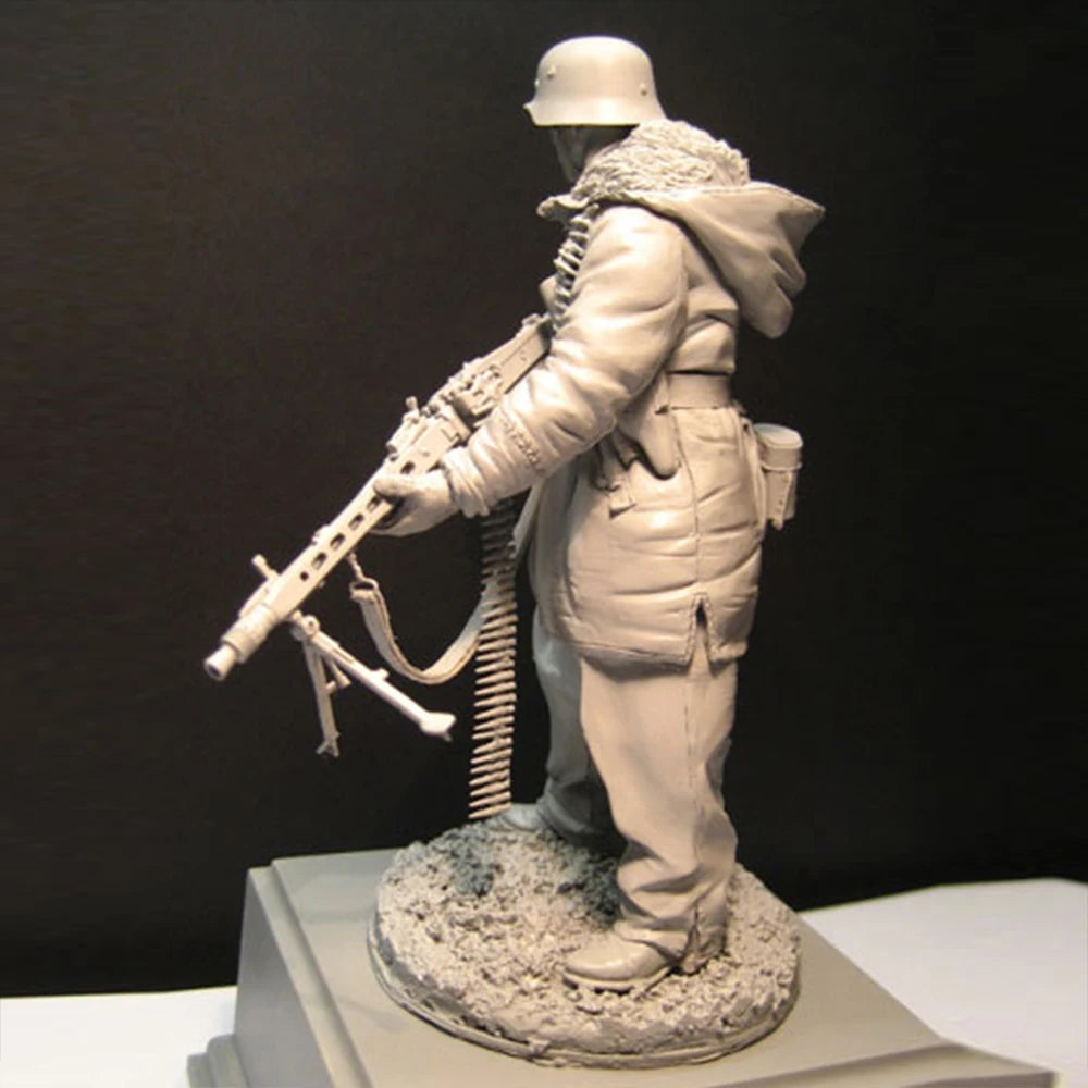 1/16 Modern German Machine Gunner in Greatcoat, Resin Model Figure Kit, Unassembled and Unpainted