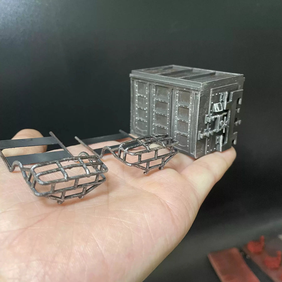 Military Ammunition Box Storage Container 28mm Resin Model Kit Parts - resin model view 2