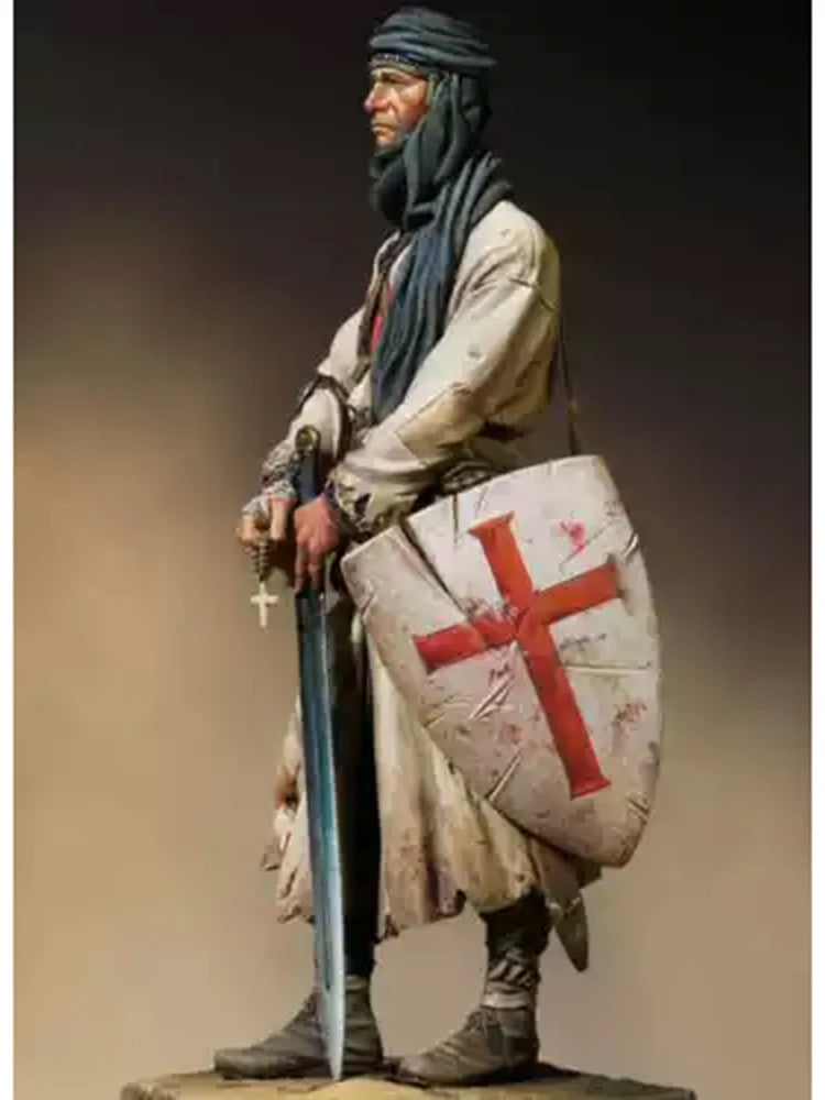 1/18 Medieval Bearded Crusader Knight with Red Cross Shield, Resin Model Figure Kit, Unassembled and Unpainted