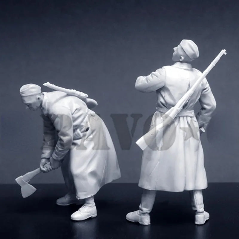 1/35 Cold War Soviet Soldiers with Rifles, 2 Figures, Resin Model Figure Kit, Unassembled and Unpainted