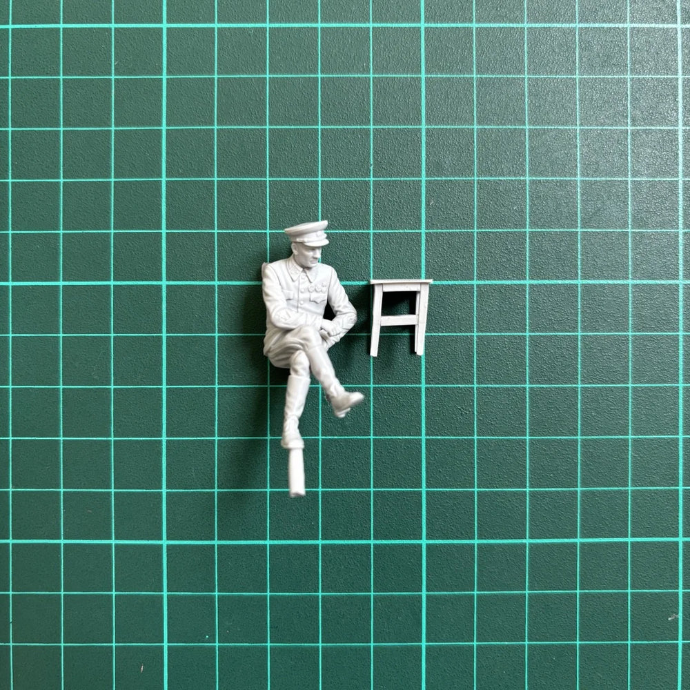 1/35 WWII Red Army General, Resin Model Figure Kit, Unassembled and Unpainted
