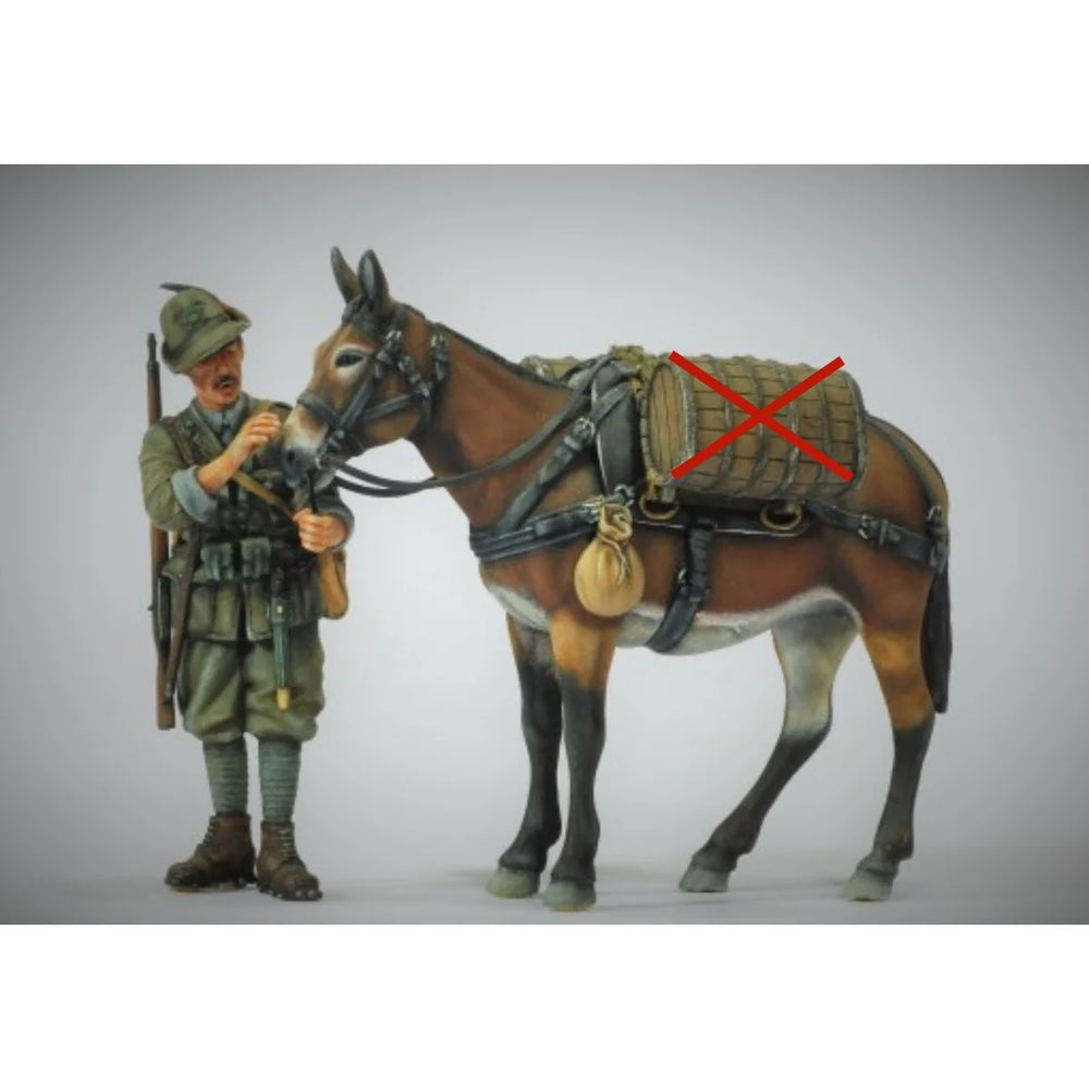 1/35 WWII Italian Soldiers with Pack Mule, 3 Figures, Resin Model Figure Kit, Unassembled and Unpainted