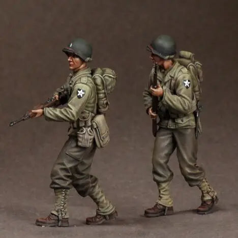 1/35 WWII German Infantry Squad Advancing, 22 Figures, Resin Model Figure Kit, Unassembled and Unpainted