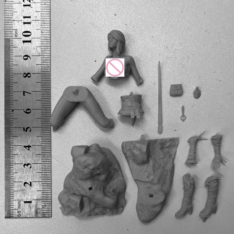 1/24 Female Hunter, Resin Model Figure Kit, Fantasy Theme, Unassembled and Unpainted