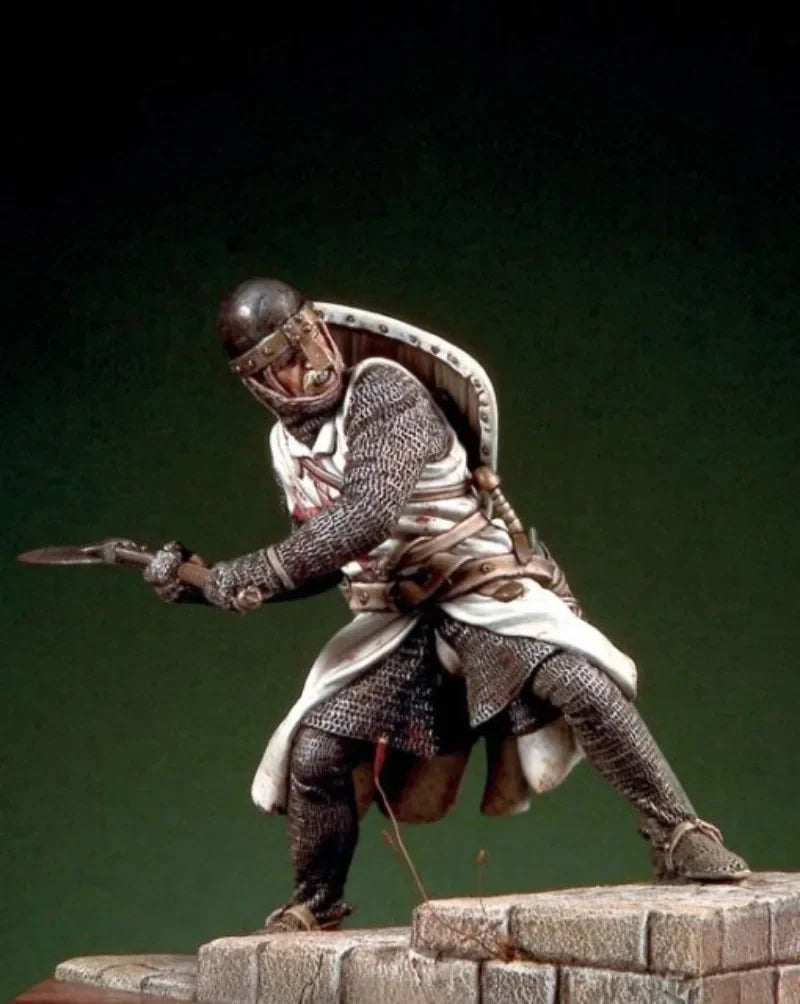 1/20 Medieval Crusader Warrior, Resin Model Figure Kit, Unassembled and Unpainted