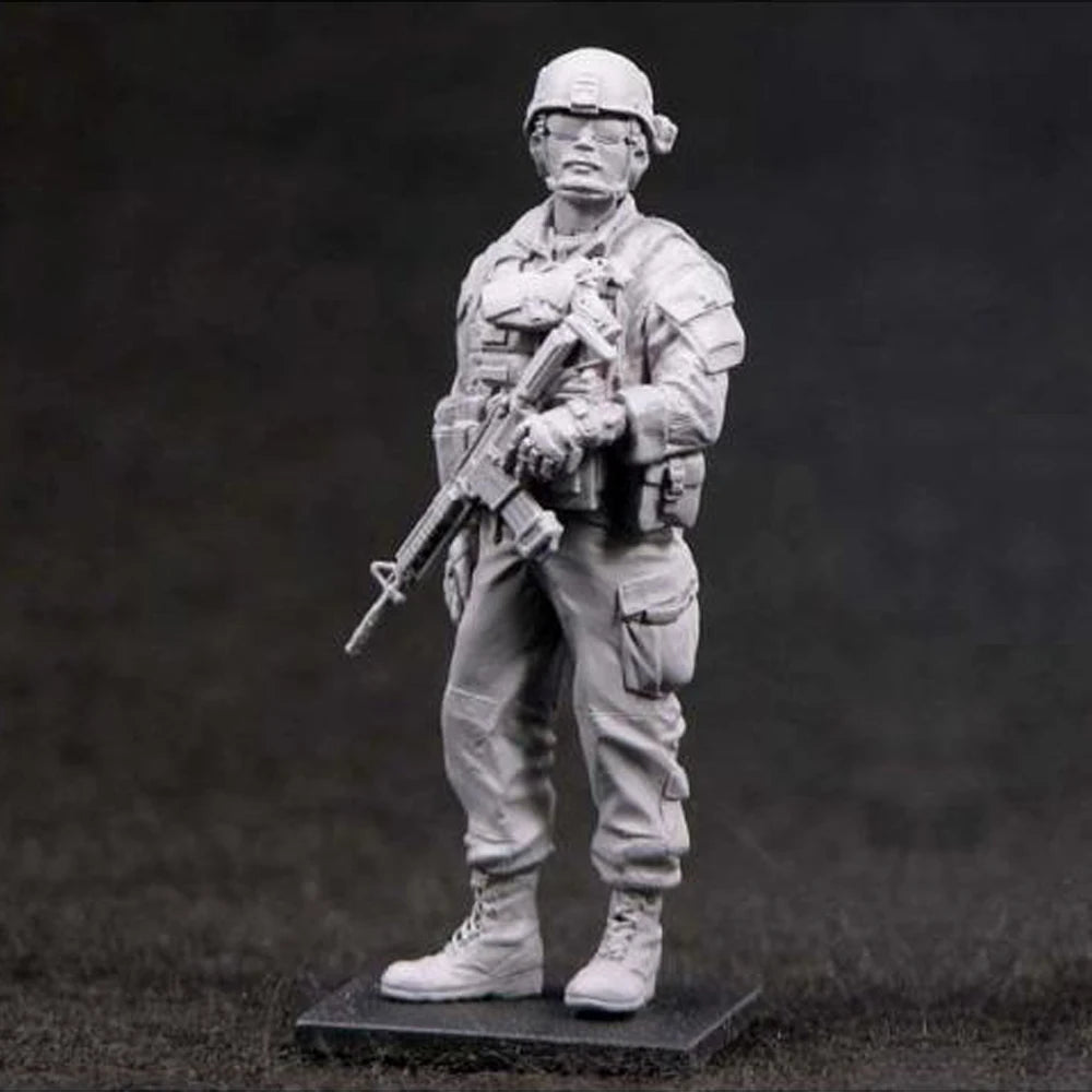 1/35 Modern US Tactical Operator in Plate Carrier with AR Rifle, Resin Model Figure Kit, Unassembled and Unpainted