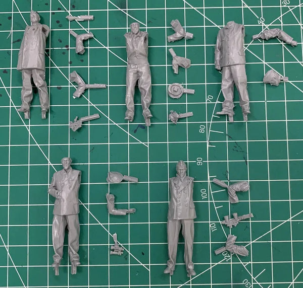 1/35 WWII Submarine Crew, 5 Figures, Resin Model Figure Kit, Unassembled and Unpainted