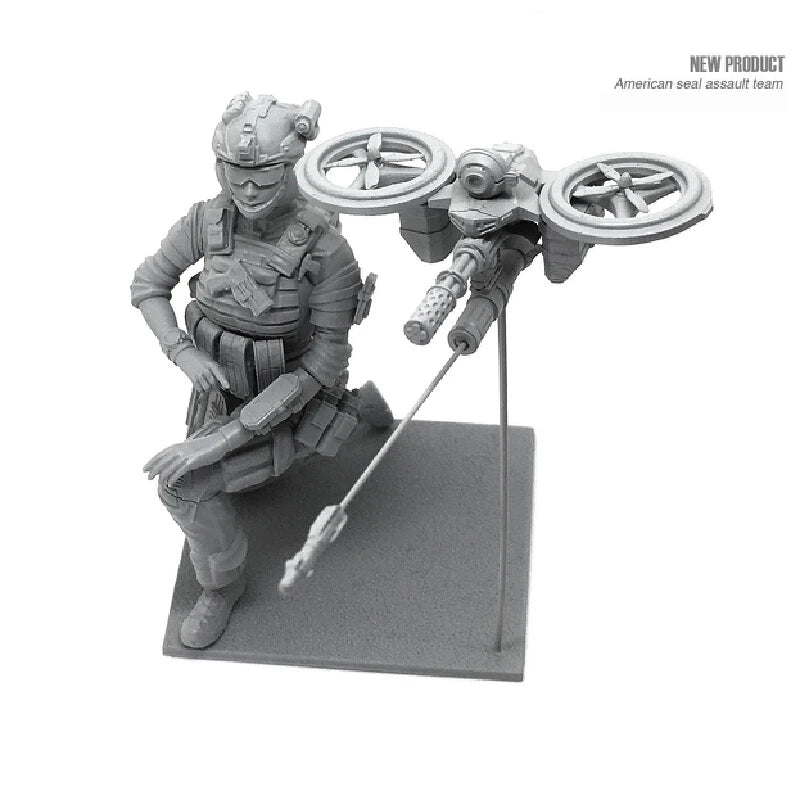 1/35 Modern US Female Soldiers & Drones, 3 Figures, Resin Model Figure Kit, Unassembled and Unpainted
