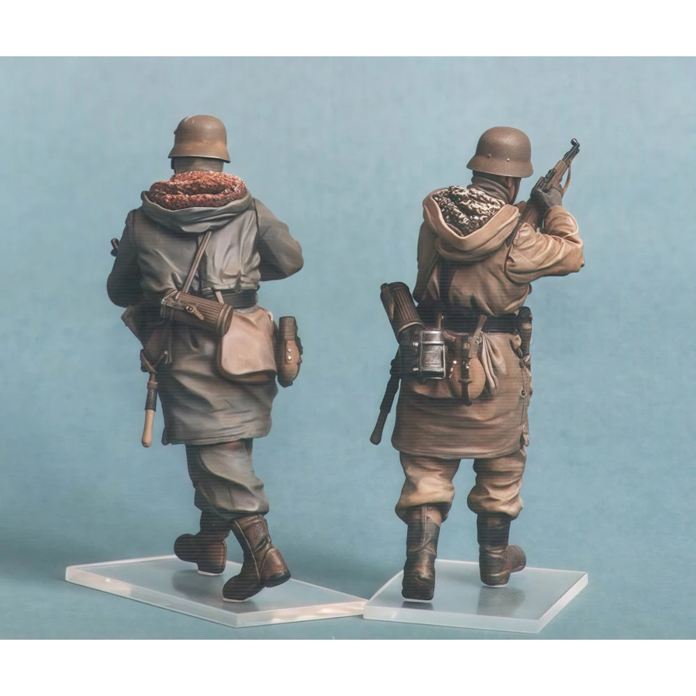 1/35 WWII German Infantry in Combat Poses, 6 Figures, Resin Model Figure Kit, Unassembled and Unpainted