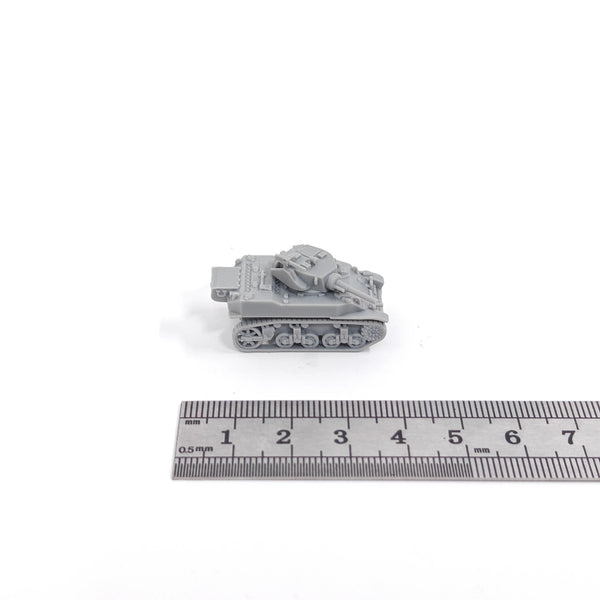 1/144 WWII American M5A1 Stuart Light Tank, Resin Model Vehicle Kit, Unassembled and Unpainted