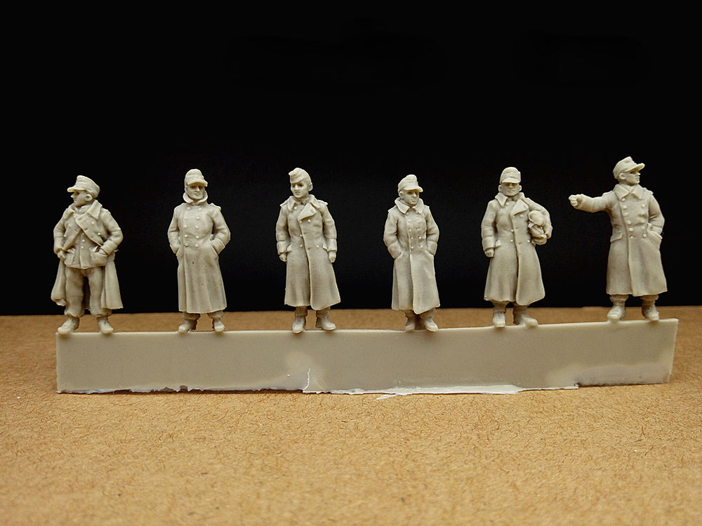 1/72 WWII Winter Infantry, 6 Figures, Resin Model Figure Kit, Unassembled and Unpainted