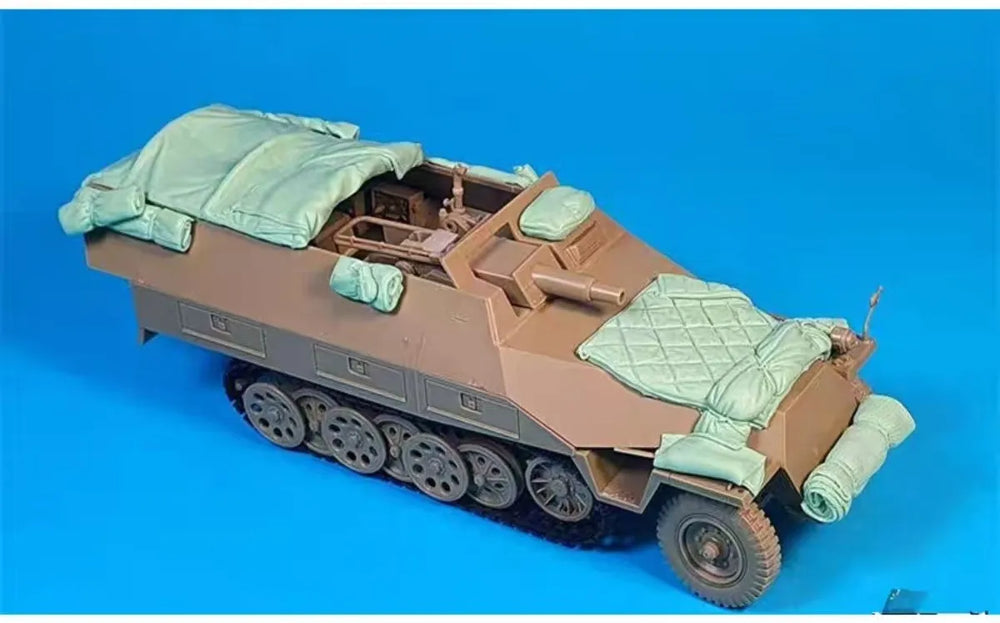 WWII German SD.KFZ 251 Half-Track, Resin Model Vehicle Kit, Unassembled and Unpainted