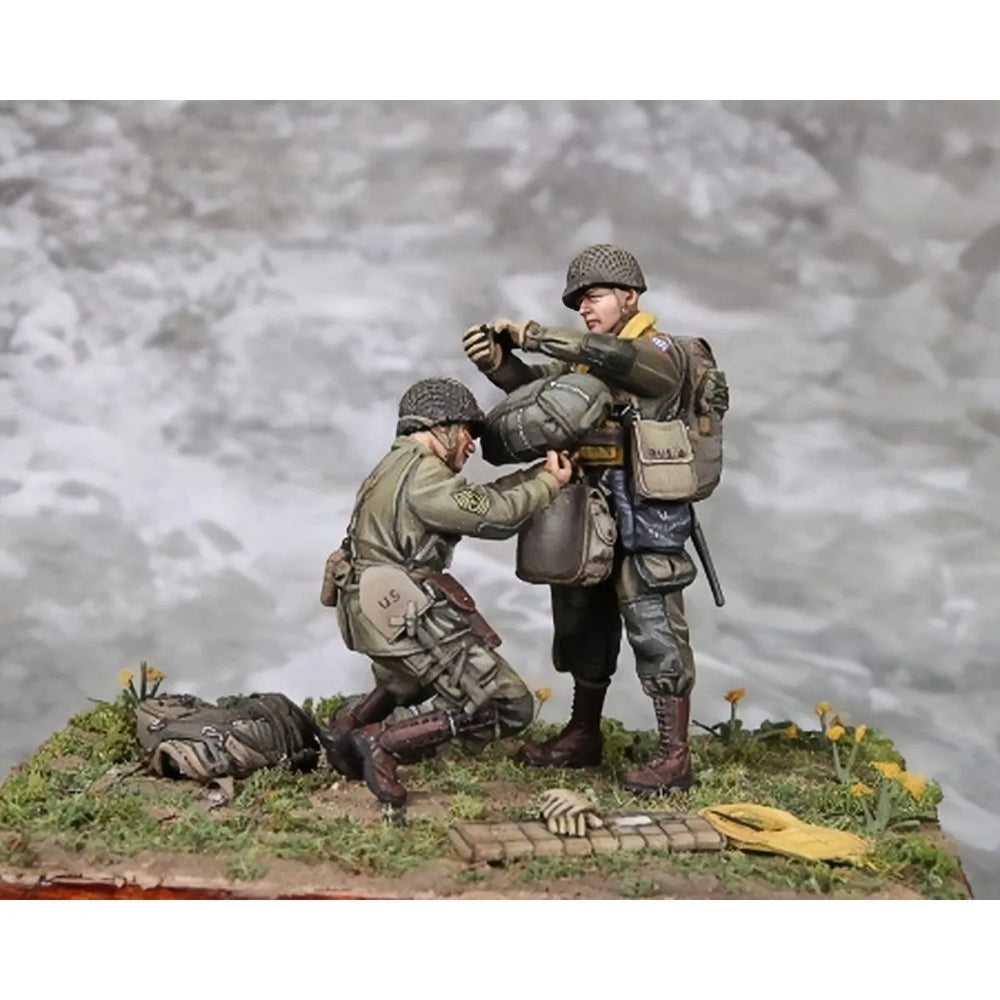1/35 Vietnam War US Army Airborne, 2 Figures, Resin Model Figure Kit, Unassembled and Unpainted