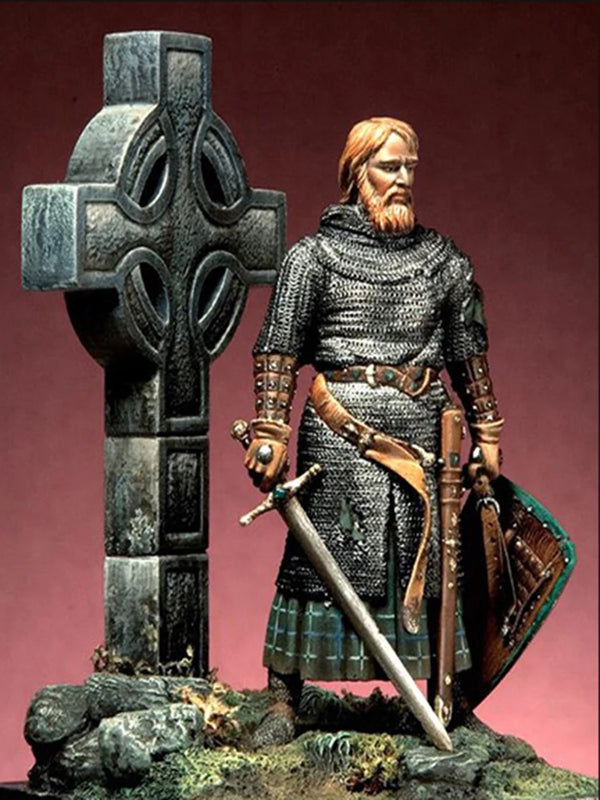 1/32 Medieval Celtic Warrior with Sword and Shield, Resin Model Figure Kit, Unassembled and Unpainted
