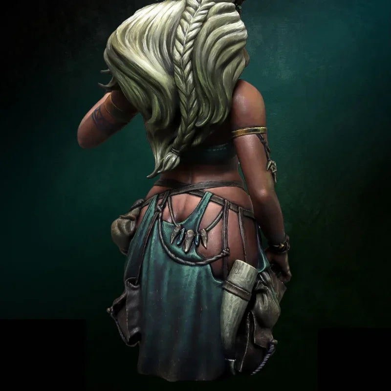 1/10 Female Elf Warrior with Bird Companion, Resin Model Figure Kit, Fantasy Theme, Unassembled and Unpainted