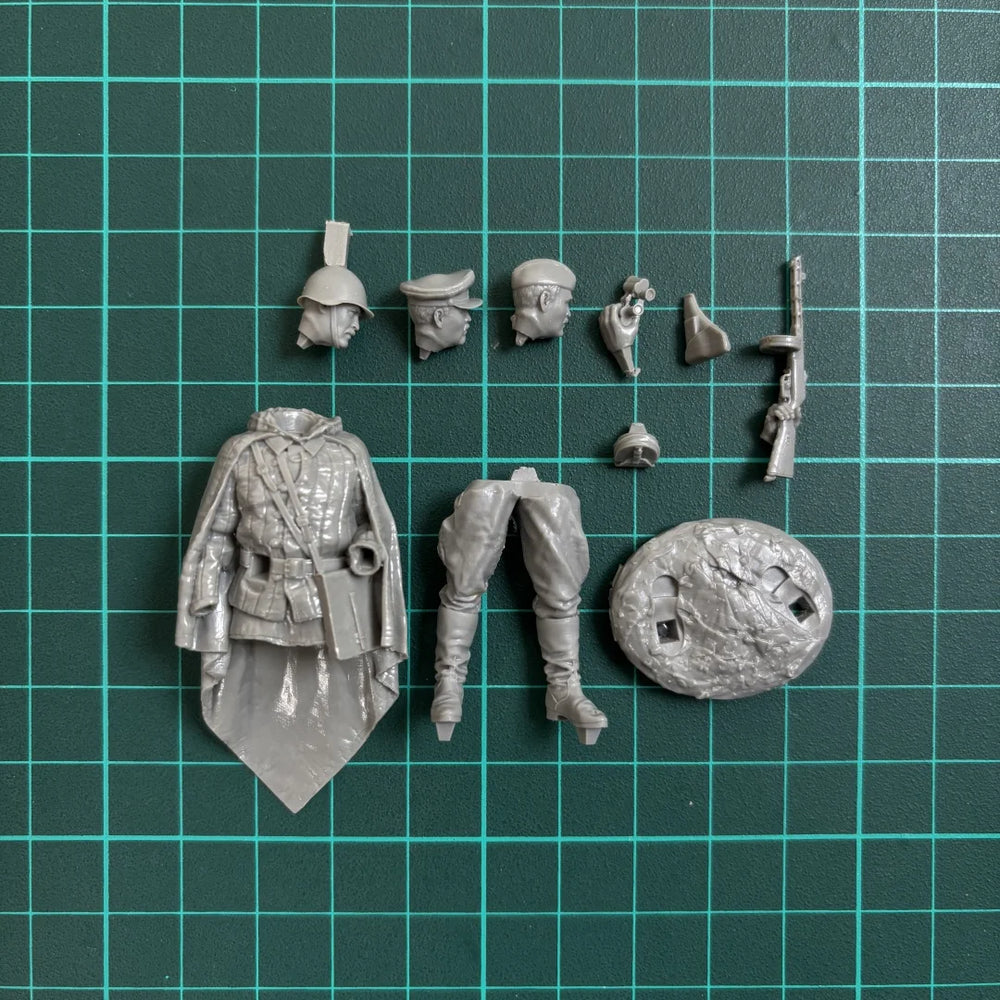 54mm WWII Soviet Red Army Officer, Resin Model Figure Kit, Unassembled and Unpainted