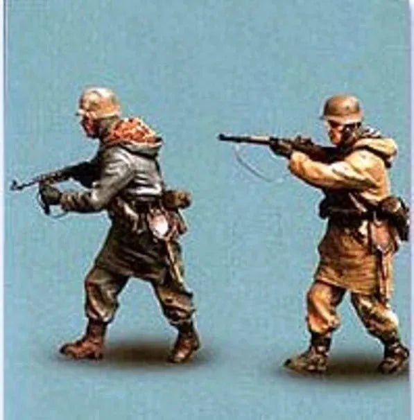 1/35 Modern Soviet Riflemen Charging and Aiming, 2 Figures, Resin Model Figure Kit, Unassembled and Unpainted