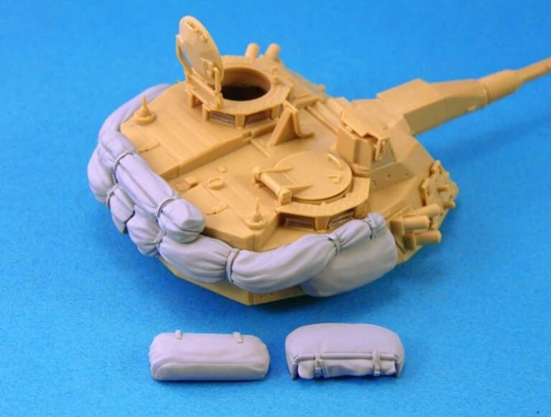 1/35 Modern CV9040 Infantry Fighting Vehicle, Resin Model Vehicle Kit, Unassembled and Unpainted