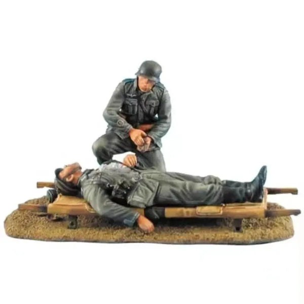 1/35 WWII German Infantryman with Prone Soldier, 2 Figures, Resin Model Figure Kit, Unassembled and Unpainted
