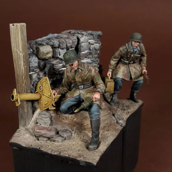 1/35 WWI German Infantrymen in Sandbagged Trench, 3 Figures, Resin Model Diorama Kit, Unassembled and Unpainted