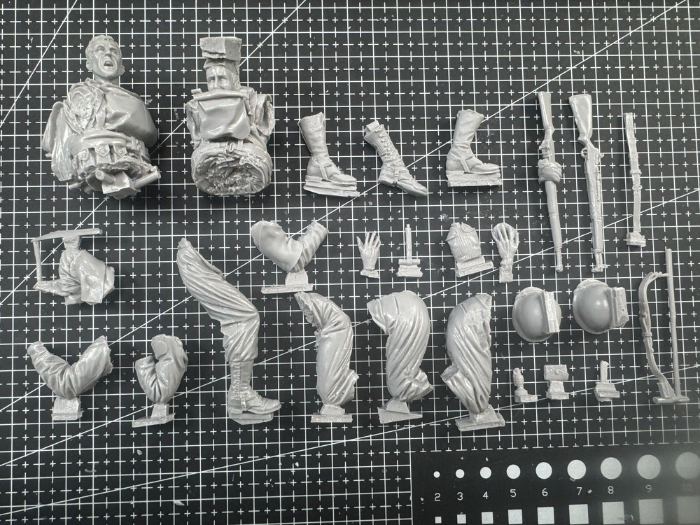 1/16 Modern US Soldier, 2 Figures, Resin Model Figure Kit, Unassembled and Unpainted