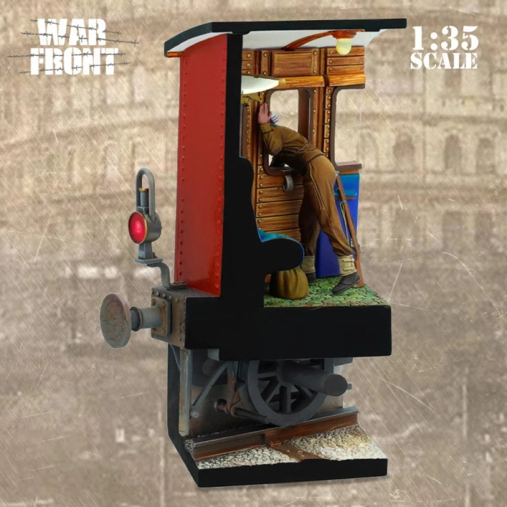 1/35 WWII 1930s Railway Guard Van, 2 Figures, Resin Model Diorama Kit, Unassembled and Unpainted