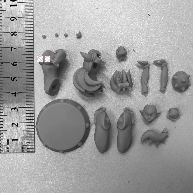 1/24 Horn Girl, Resin Model Figure Kit, Fantasy Theme, Unassembled and Unpainted