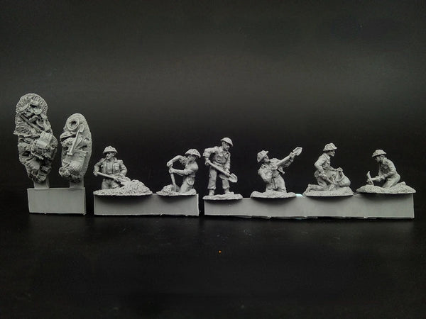 1/72 WWII Combat Infantry, 8 Figures, Resin Model Figure Kit, Unassembled and Unpainted