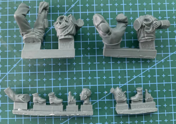 1/35 WWI Medic Rescue Scene, 2 Figures, Resin Model Figure Kit, Unassembled and Unpainted