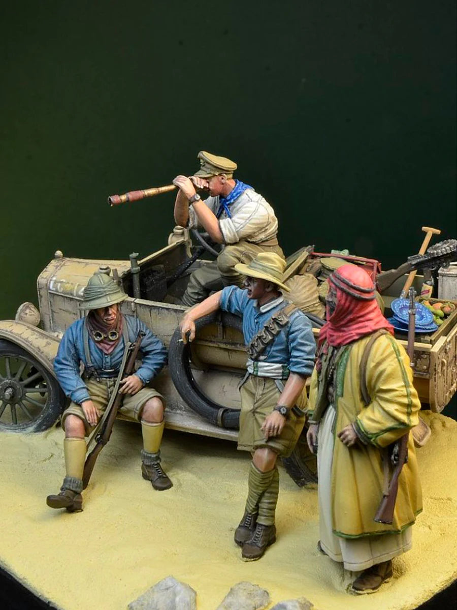 1/35 WWI Military Convoy, 4 Figures, Resin Model Diorama Kit, Unassembled and Unpainted