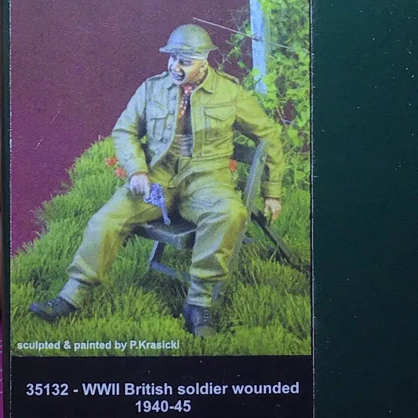 1/35 WWII British Wounded Soldier, Resin Model Figure Kit, Unassembled and Unpainted