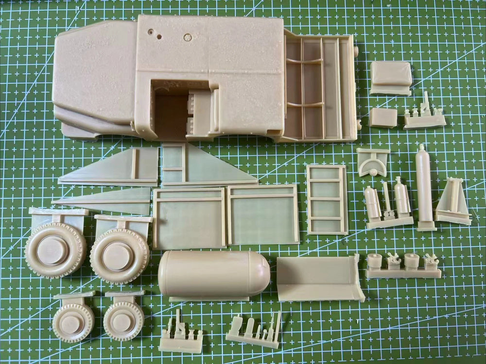 1/32 Modern Navy Deck Tractor, Resin Model Vehicle Kit, Unassembled and Unpainted