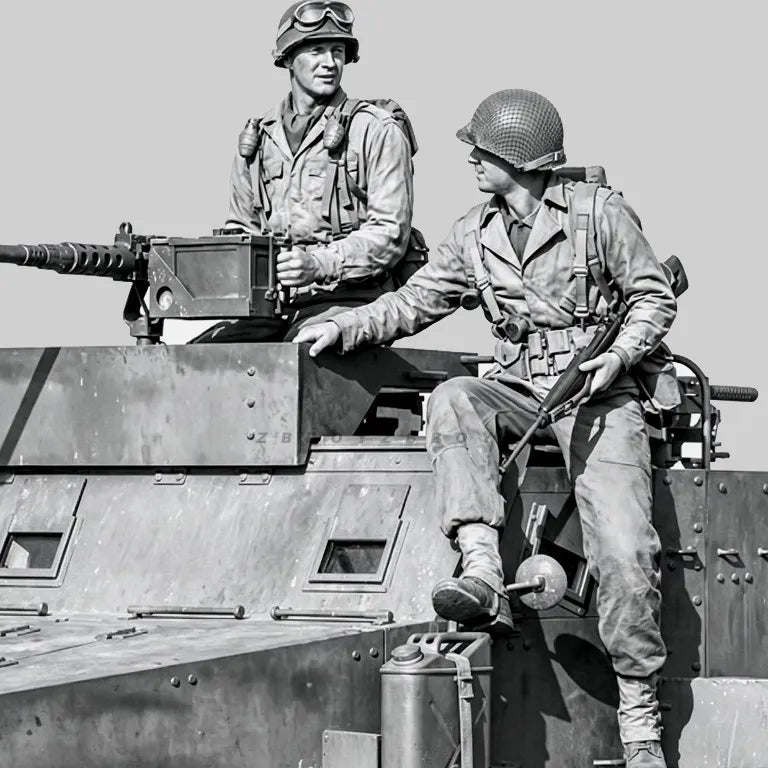 1/35 WWII Allied Soldiers, 8 Figures, Resin Model Figure Kit, Unassembled and Unpainted