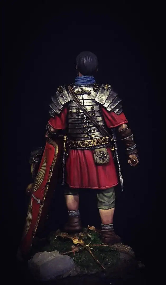 1/24 Medieval Knight in Ornate Gold Armor and Red Surcoat, Resin Model Figure Kit, Unassembled and Unpainted