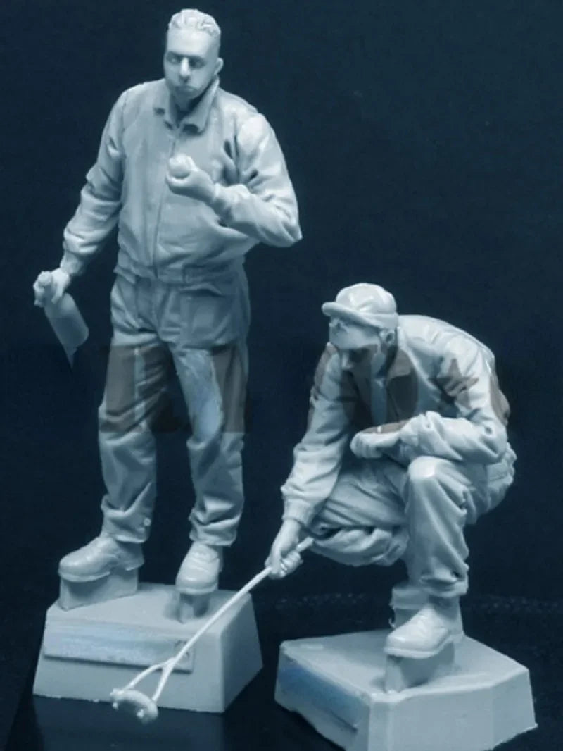 1/35 WWII US Soldiers Field Barbecue, 2 Figures, Resin Model Diorama Kit, Unassembled and Unpainted