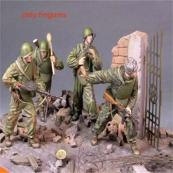 1/35 WWI German Infantry Advancing with Gas Masks, 4 Figures, Resin Model Figure Kit, Unassembled and Unpainted