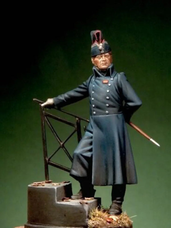 54mm Napoleonic French General in Bicorne Pointing Orders, Resin Model Figure Kit, Unassembled and Unpainted