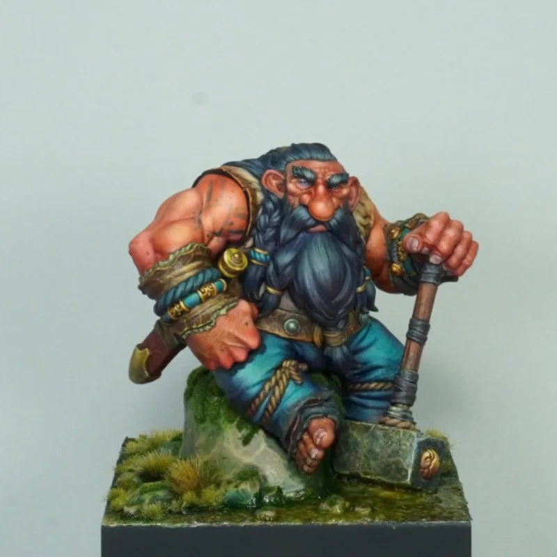 60mm Medieval Dwarf Champion with Two-Handed Maul, Resin Model Figure Kit, Unassembled and Unpainted