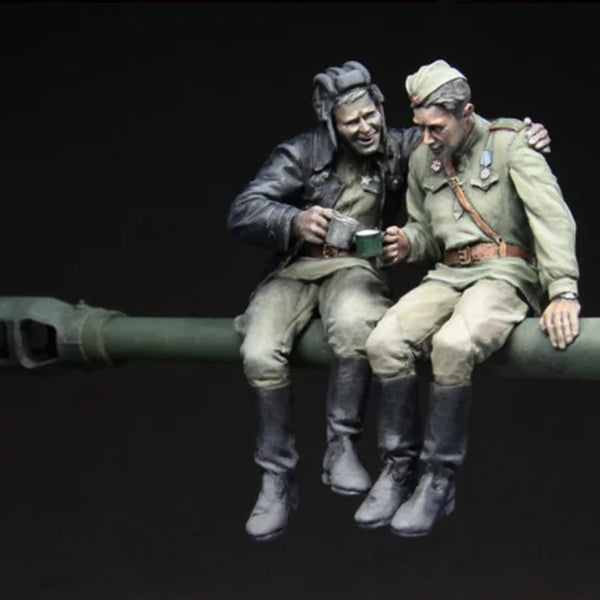 1/35 WWII Soviet Red Army Tankers, 4 Figures, Resin Model Figure Kit, Unassembled and Unpainted