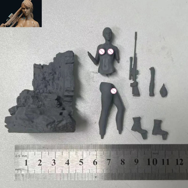 1/24 Modern Tactical Operator Standing with Scoped Rifle, Resin Model Figure Kit, Unassembled and Unpainted